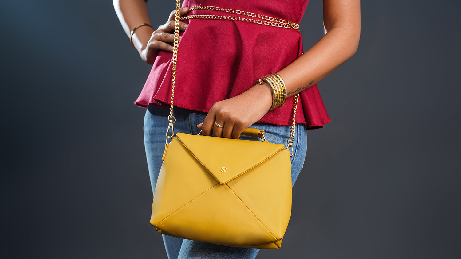 How to Pair Your Sling Bags with Your Outfit: A Guide to Effortless Style