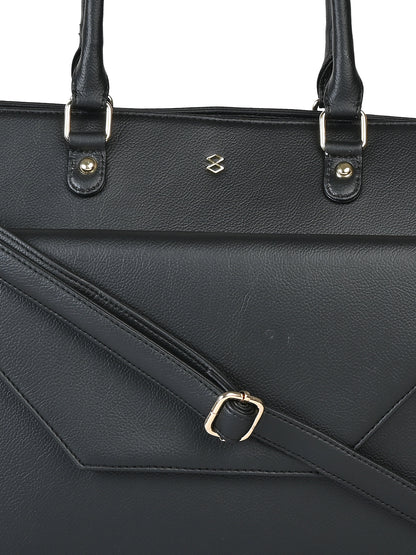 VersaCarry: The Essential 15 Inch Laptop Handbag for the Modern Woman
