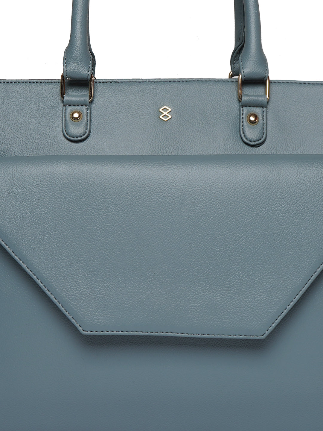 VersaCarry: The Essential 15 Inch Laptop Handbag for the Modern Woman
